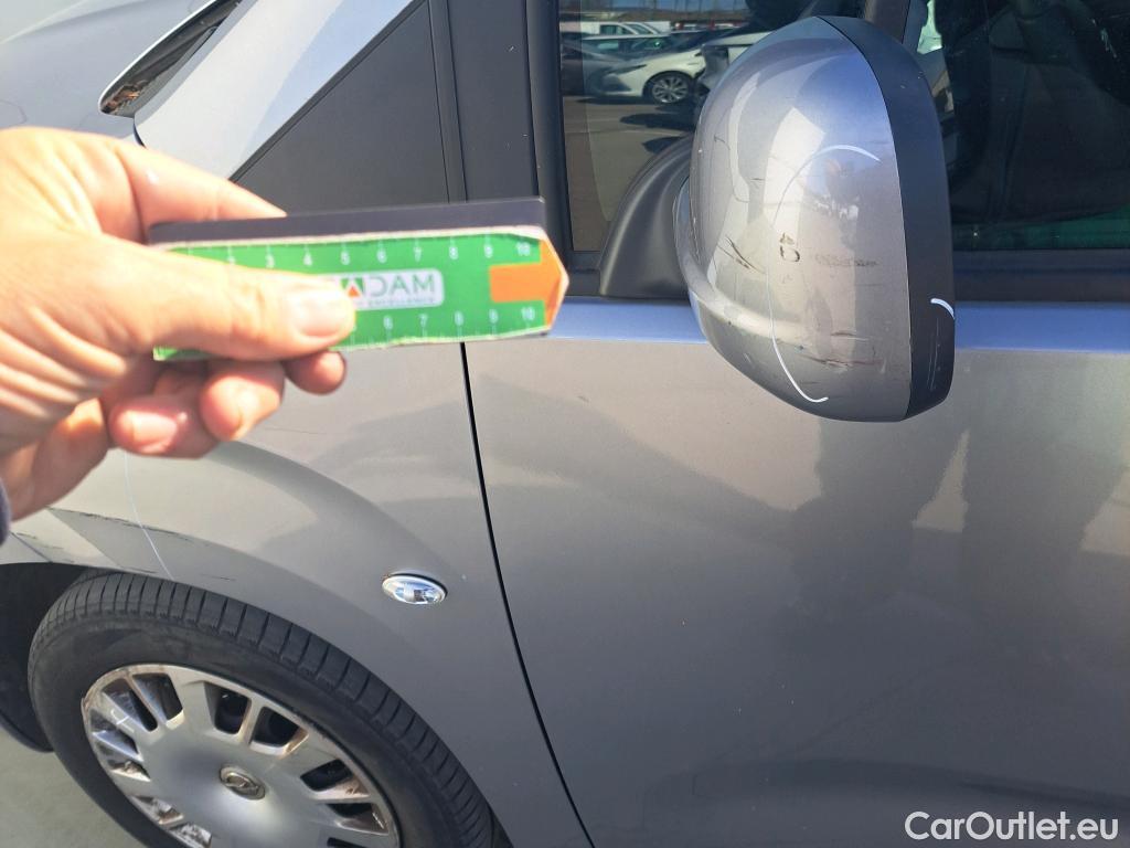  Opel  Combo OPEL  Life / 2018 / 5P / monovolumen compacto 1.5 TD 75kW (100CV) S/S Selective L (CX) #100