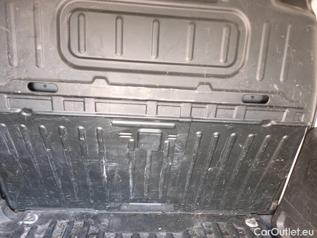  Peugeot  Partner PEUGEOT  / 2018 / 4P / furgón derivado de turismo Premium Standard 600kg BlueHDi 73kW (AC) #13