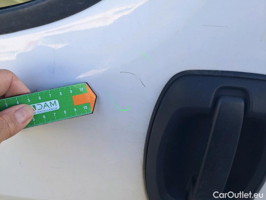  Peugeot  Boxer PEUGEOT  / 2014 / 4P / furgón 335 L2 H2 BHDI 103kW (140CV) S&S 6 V. M #32