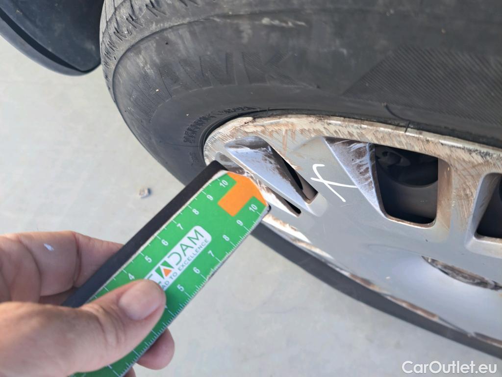  Opel  Combo OPEL  Life / 2018 / 5P / monovolumen compacto 1.5 TD 75kW (100CV) S/S Selective L (CX) #78