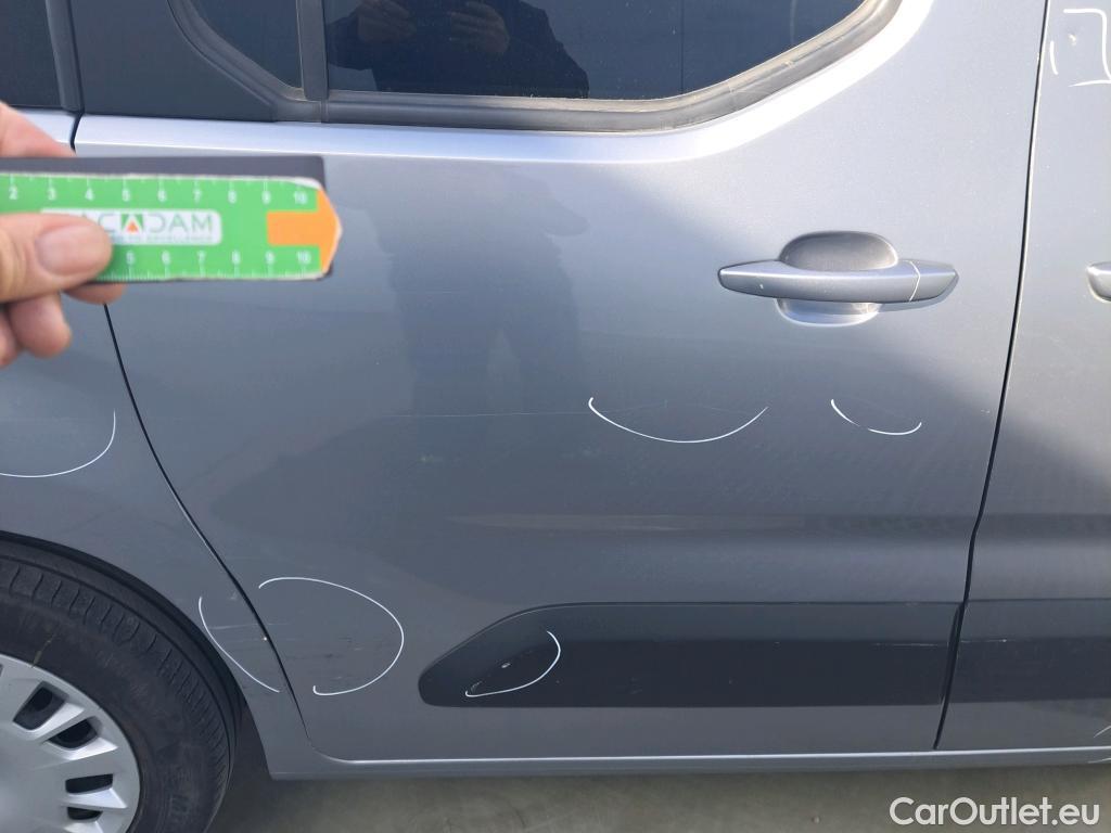  Opel  Combo OPEL  Life / 2018 / 5P / monovolumen compacto 1.5 TD 75kW (100CV) S/S Selective L (CX) #34