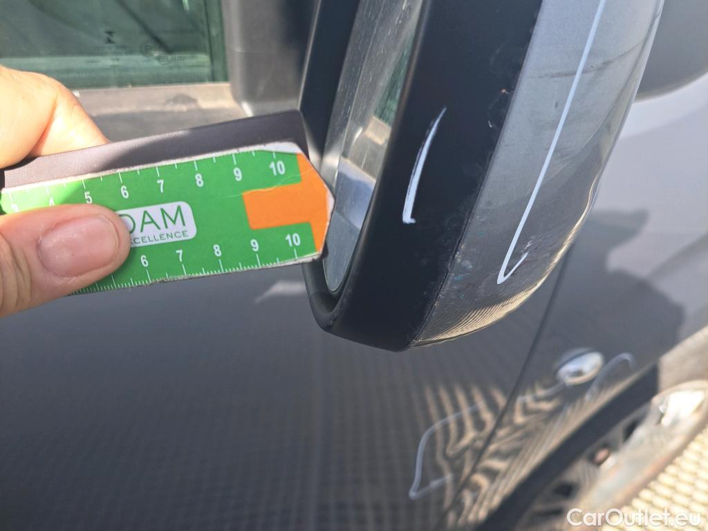  Opel  Combo OPEL  Life / 2018 / 5P / monovolumen compacto 1.5 TD 75kW (100CV) S/S Selective L (CX) #105