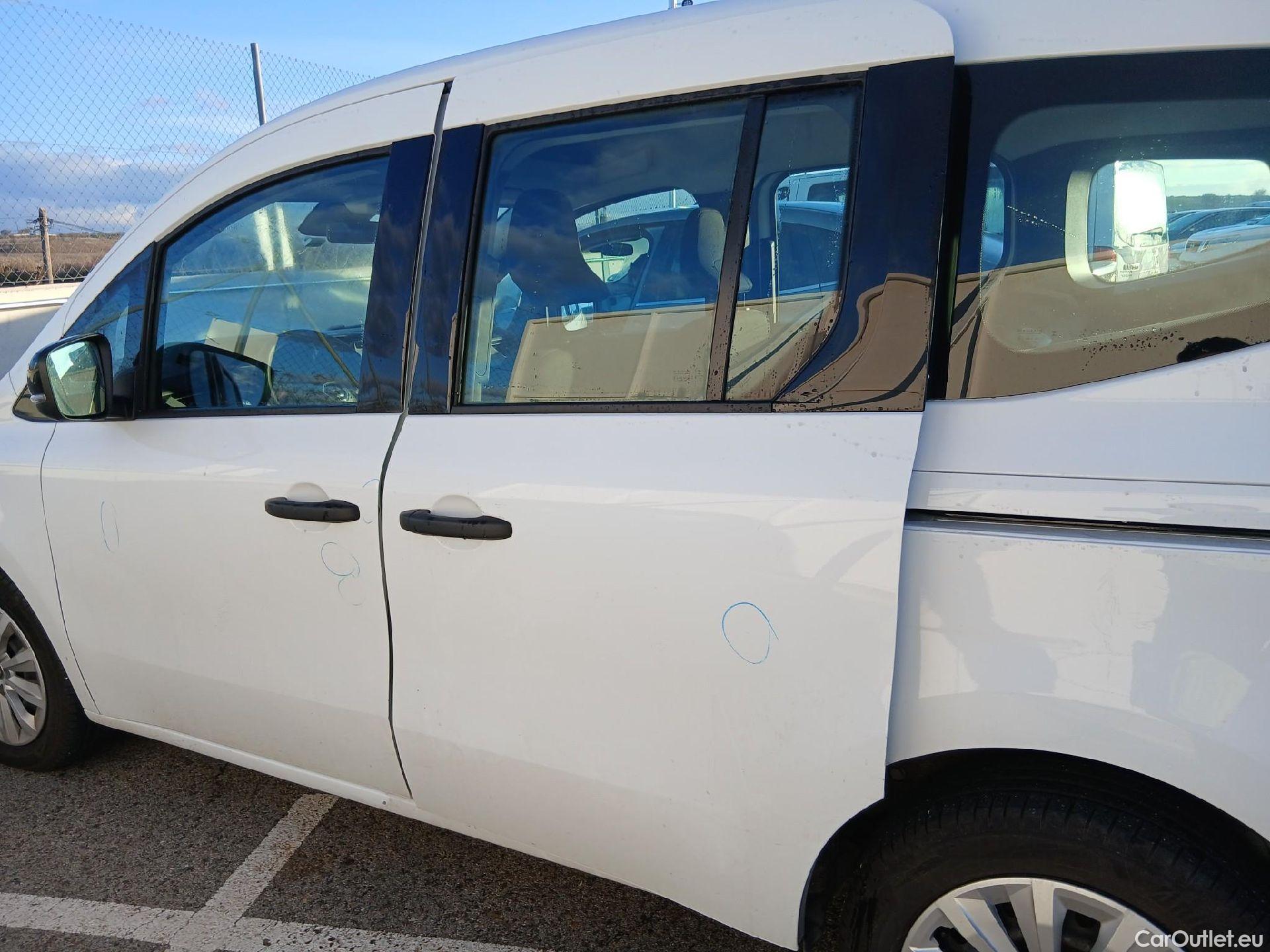  Renault  Kangoo RENAULT  Combi / 2021 / 5P / combi Life Edition One 1.5 Blue dCi 70kW(95CV) (IND)(AC) #15