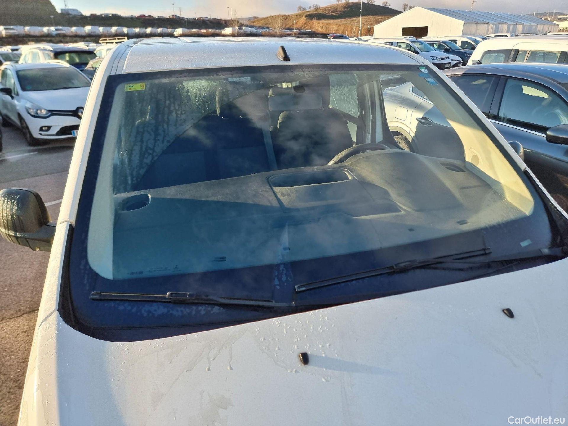  Peugeot  Expert PEUGEOT  / 2016 / 4P / combi Combi 1.6 BlueHDi 73KW (100CV) Standard #22