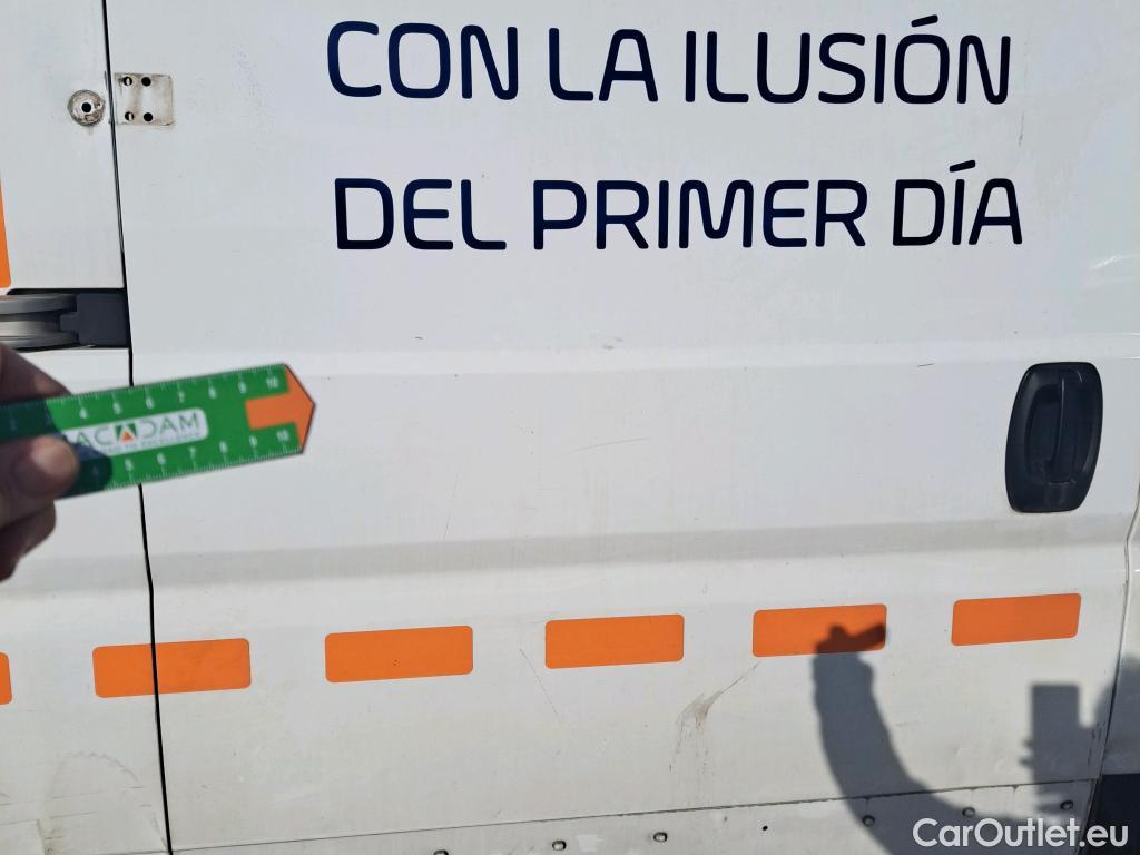  Peugeot  Boxer PEUGEOT  / 2014 / 4P / furgón 335 L2 H2 BHDI 103kW (140CV) S&S 6 V. M #13