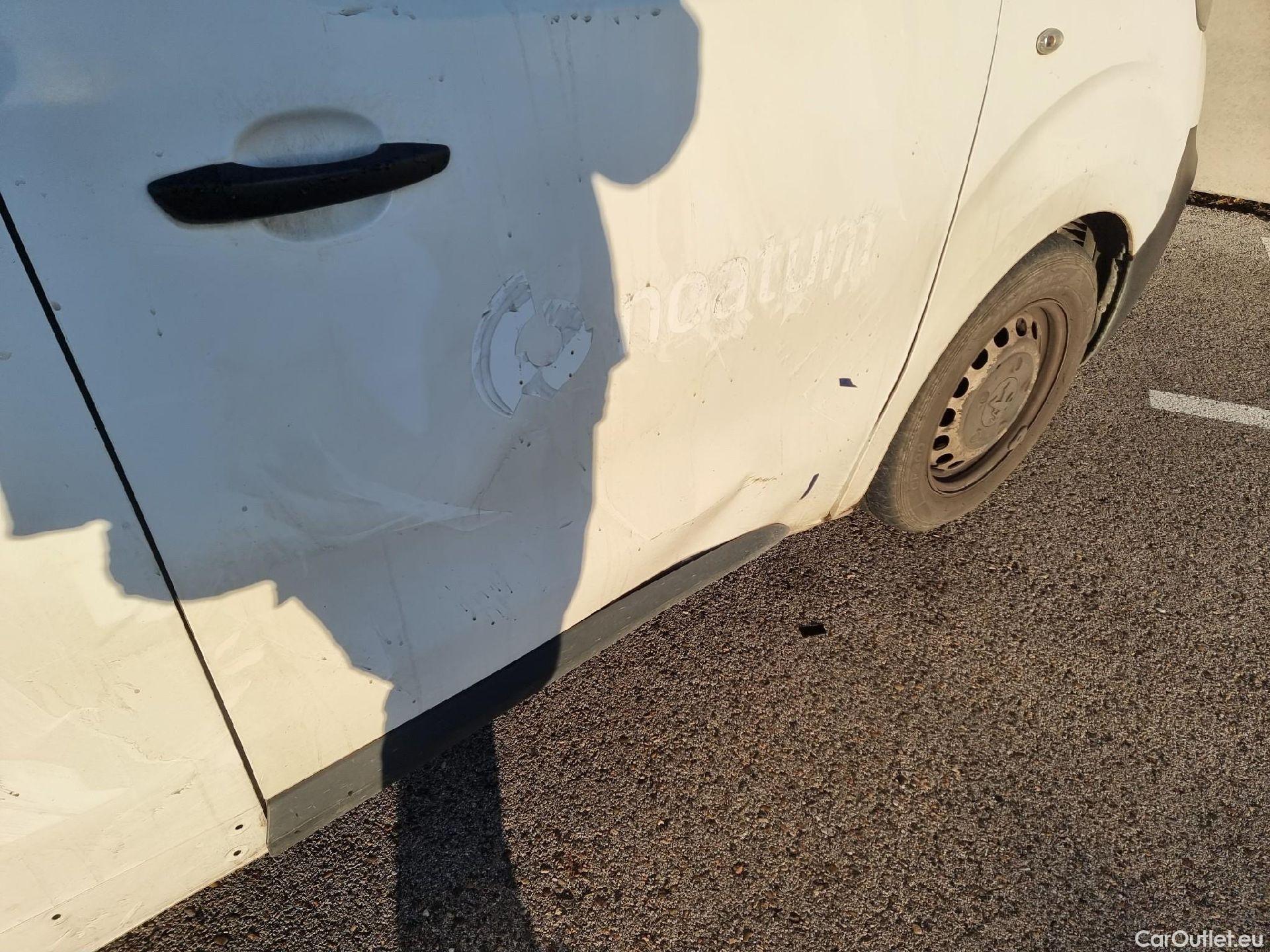  Peugeot  Expert PEUGEOT  / 2016 / 4P / combi Combi 1.6 BlueHDi 73KW (100CV) Standard #37