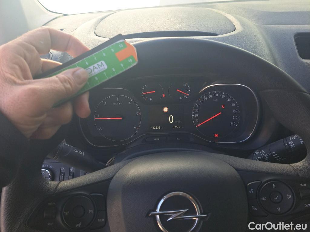  Opel  Combo OPEL  Life / 2018 / 5P / monovolumen compacto 1.5 TD 75kW (100CV) S/S Selective L (CX) #64