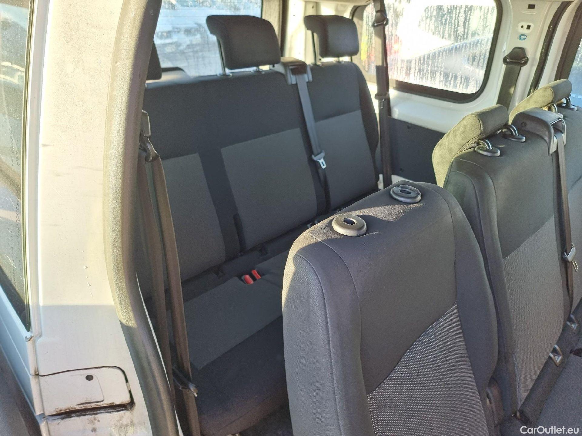  Peugeot  Expert PEUGEOT  / 2016 / 4P / combi Combi 1.6 BlueHDi 73KW (100CV) Standard #41