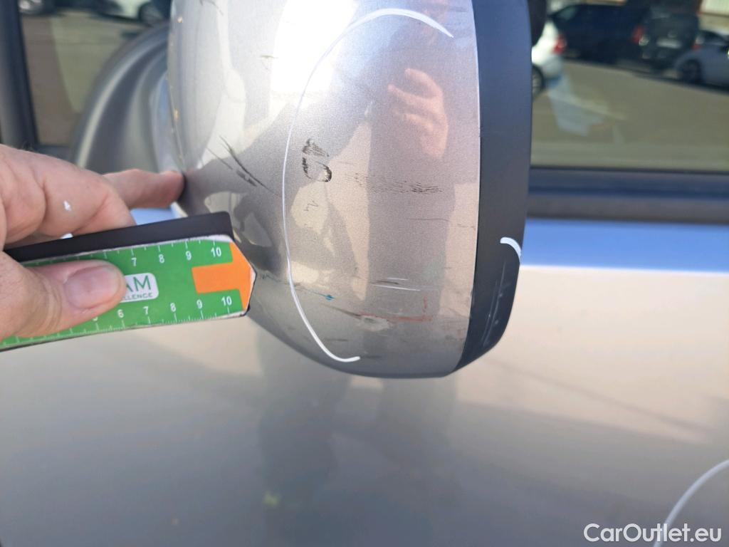  Opel  Combo OPEL  Life / 2018 / 5P / monovolumen compacto 1.5 TD 75kW (100CV) S/S Selective L (CX) #82