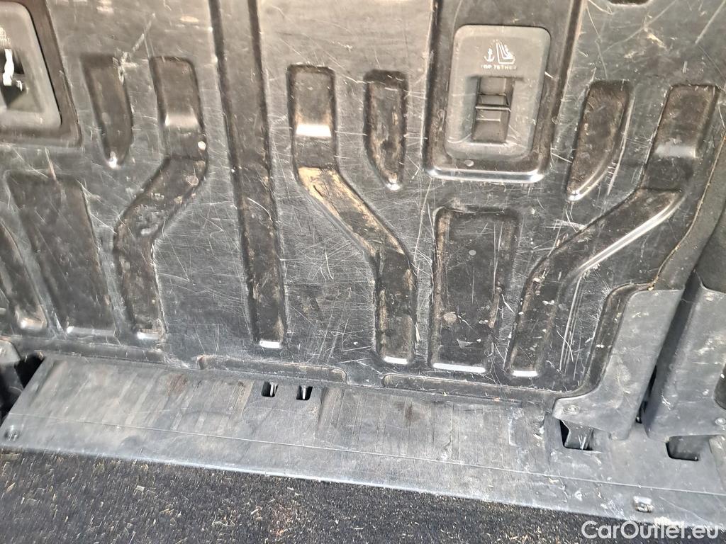  Opel  Combo OPEL  Life / 2018 / 5P / monovolumen compacto 1.5 TD 75kW (100CV) S/S Selective L (CX) #33