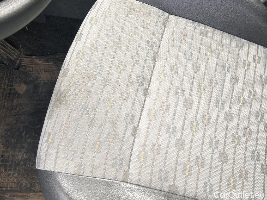  Volkswagen  Caddy VOLKSWAGEN  VU 4p 3G furgón derivado de t Furgón 2.0 TDI 110cv 4motion 4p #23