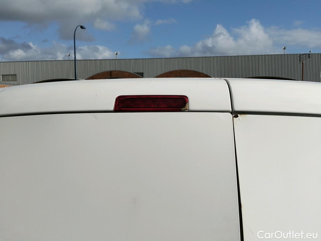  Volkswagen  Caddy VOLKSWAGEN  VU 4p 3G furgón derivado de t Furgón 2.0 TDI 110cv 4motion 4p #30