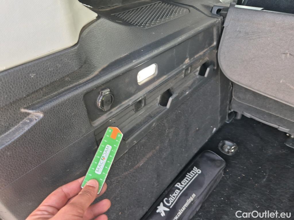  Volkswagen  Caddy VOLKSWAGEN  / 2020 / 4P / combi Kombi 2.0 TDI 75kW (102CV) (CX) #19