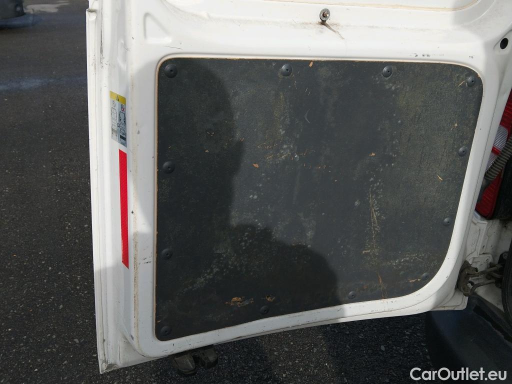  Volkswagen  Caddy VOLKSWAGEN  VU 4p 3G furgón derivado de t Furgón 2.0 TDI 110cv 4motion 4p #8