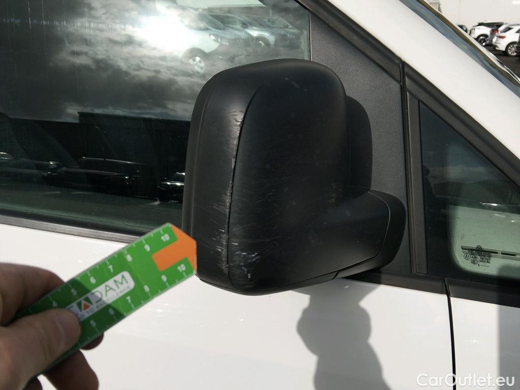  Volkswagen  Caddy VOLKSWAGEN  VU 4p 3G furgón derivado de t Furgón 2.0 TDI 110cv 4motion 4p #39