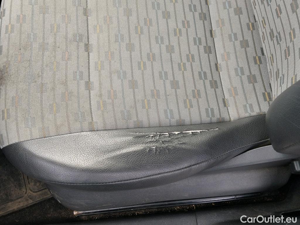  Volkswagen  Caddy VOLKSWAGEN  VU 4p 3G furgón derivado de t Furgón 2.0 TDI 110cv 4motion 4p #18