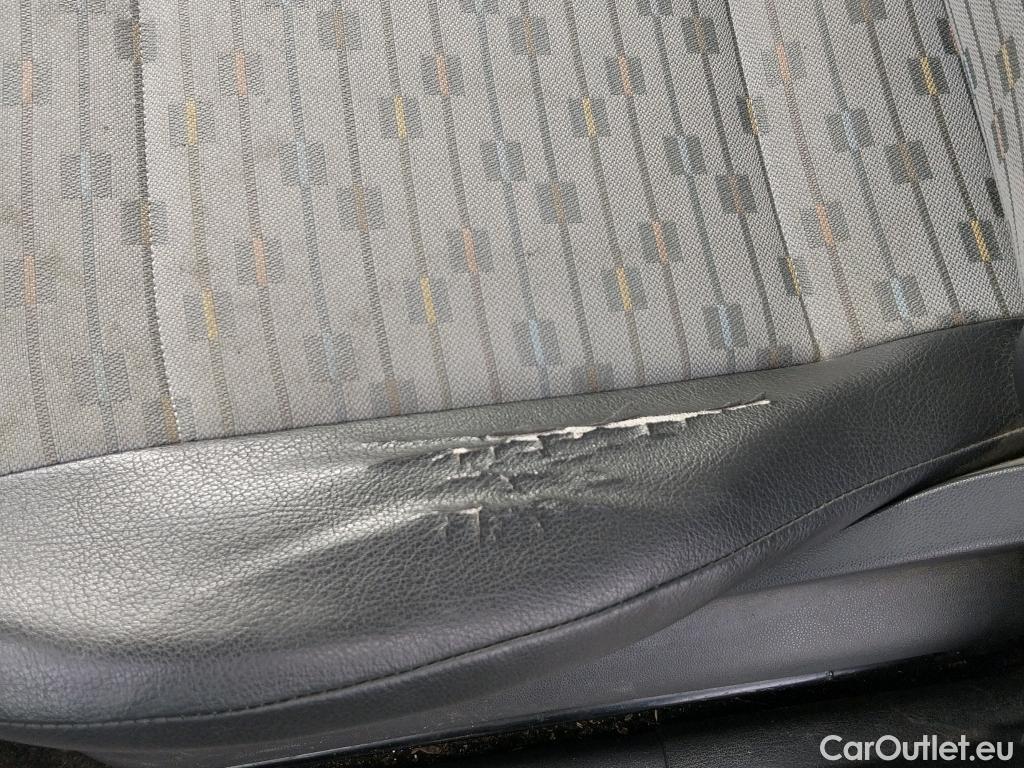  Volkswagen  Caddy VOLKSWAGEN  VU 4p 3G furgón derivado de t Furgón 2.0 TDI 110cv 4motion 4p #19