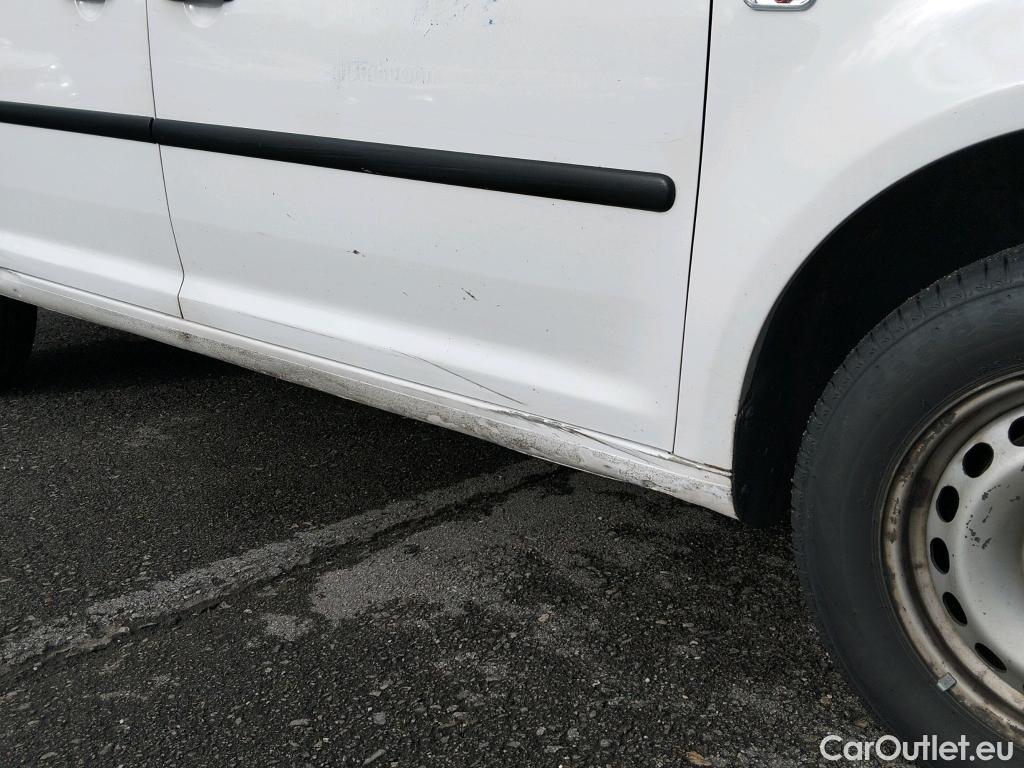  Volkswagen  Caddy VOLKSWAGEN  VU 4p 3G furgón derivado de t Furgón 2.0 TDI 110cv 4motion 4p #9