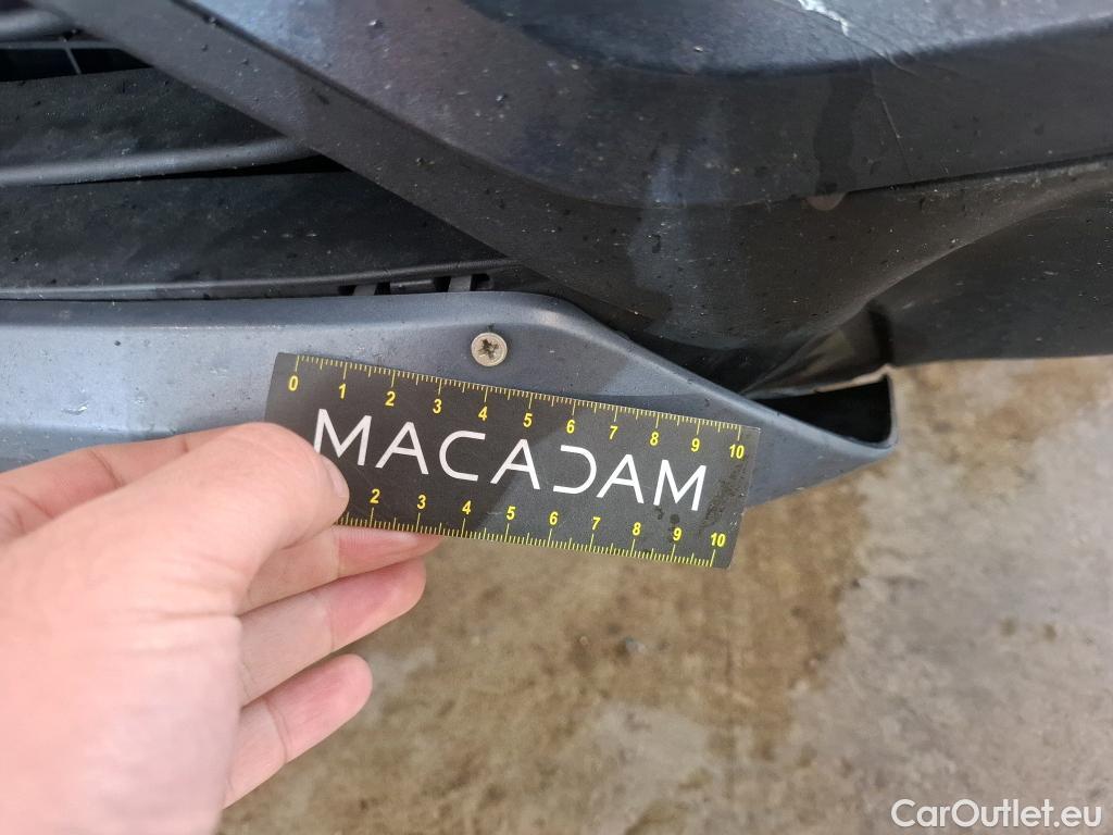  Renault  Kadjar RENAULT  / 2018 / 5P / Crossover Intens TCe 140 EDC FAP - 21 #16