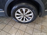  Volkswagen  Tiguan VOLKSWAGEN  / 2020 / 5P / SUV 2.0 TDI SCR 110KW LIFE DSG #46