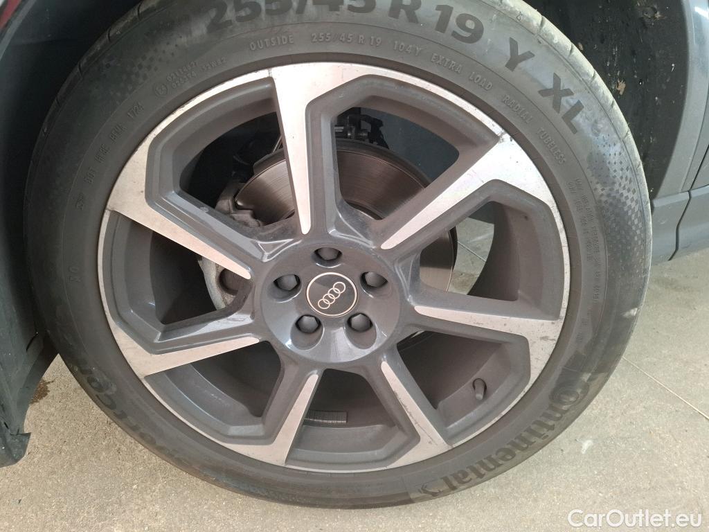  Audi  Q3 AUDI  Sportback / 2019 / 5P / SUV 35 TFSI 150 S Tronic S LINE #12