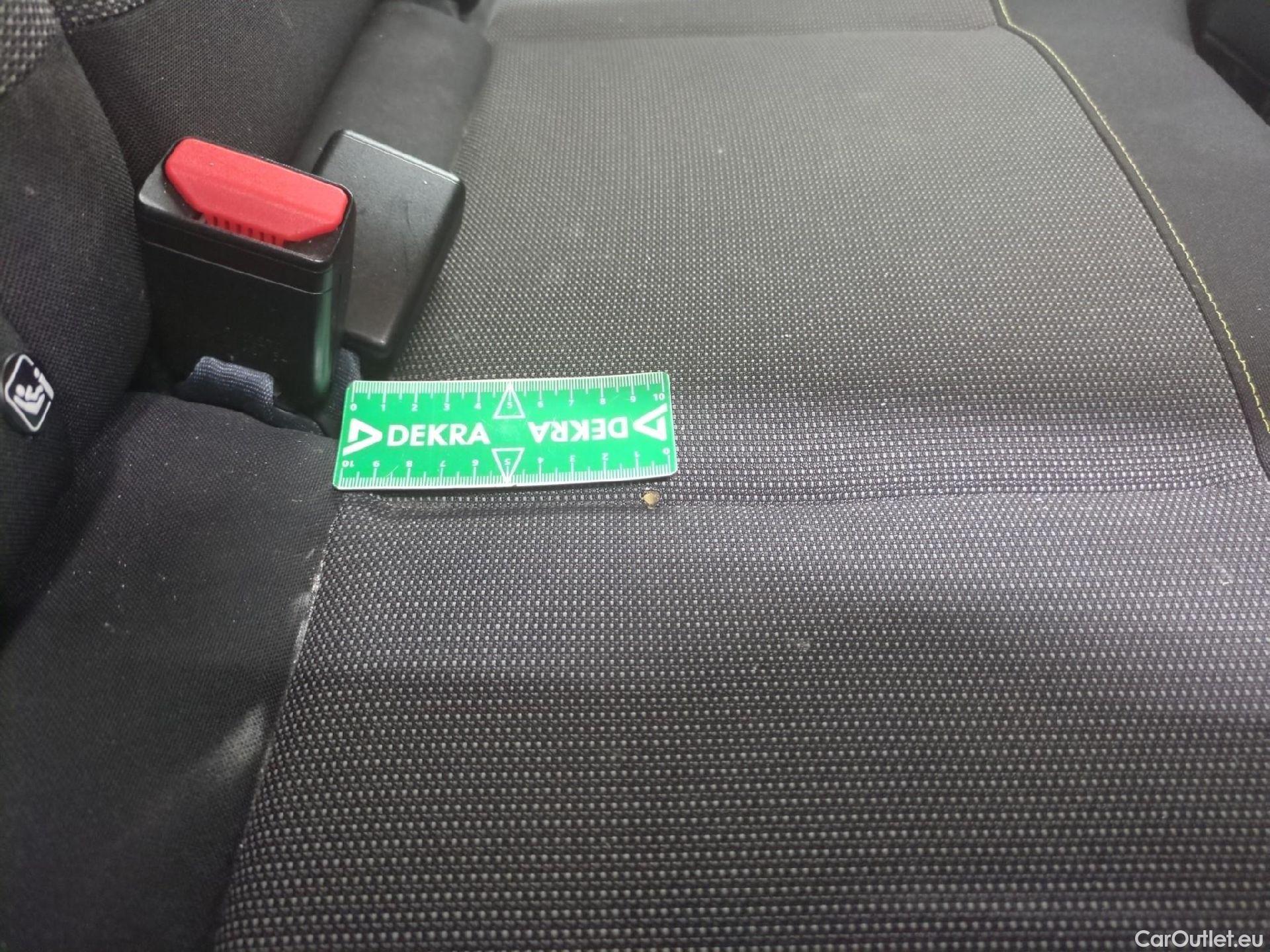  Citroen  C3  Feel Pack 1.2 PureTech 80CV BVM5 E6d #12