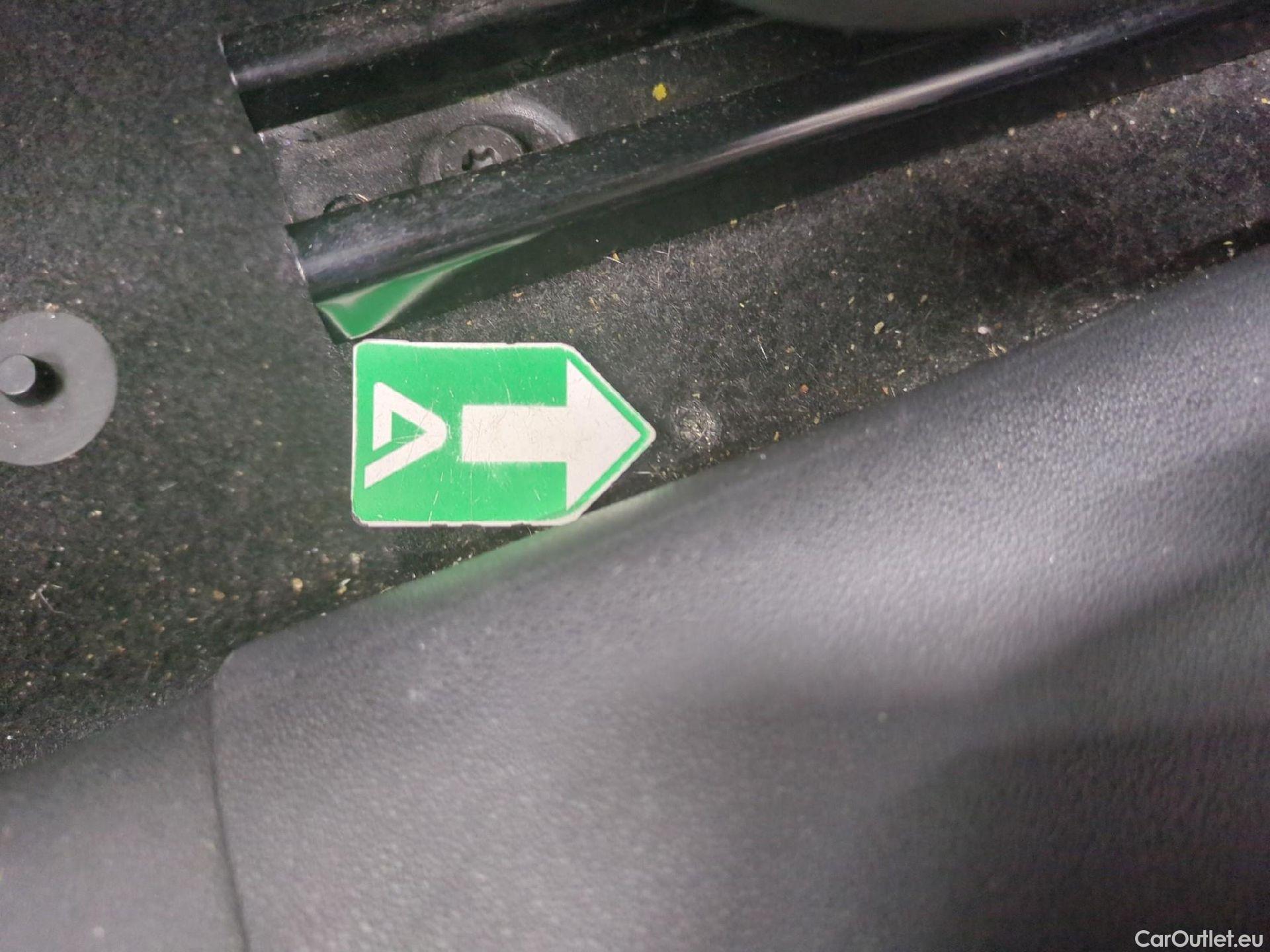  Citroen  C3  Feel Pack 1.2 PureTech 80CV BVM5 E6d #3