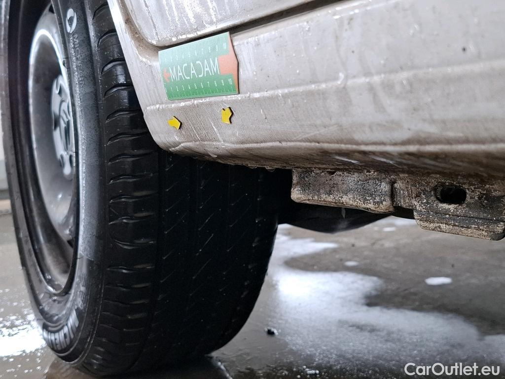  Citroen  Berlingo  Fourgon Confort L1 (Court) 1.6 BlueHDi 100CV BVM5 E6 #12