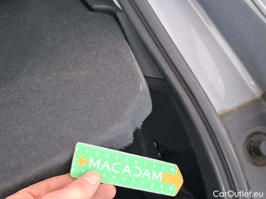  Bmw  Serie 1 BMW Série 1 / 2019 / 5P / Berline 116i DKG7 Business Design #14