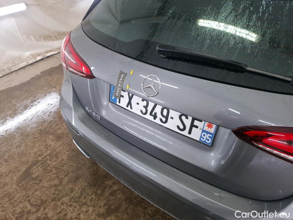  Mercedes  A-Klasse MERCEDES-BENZ Classe A Compact / 2018 / 5P / Berline A 180 AMG Line 7G-DCT #1