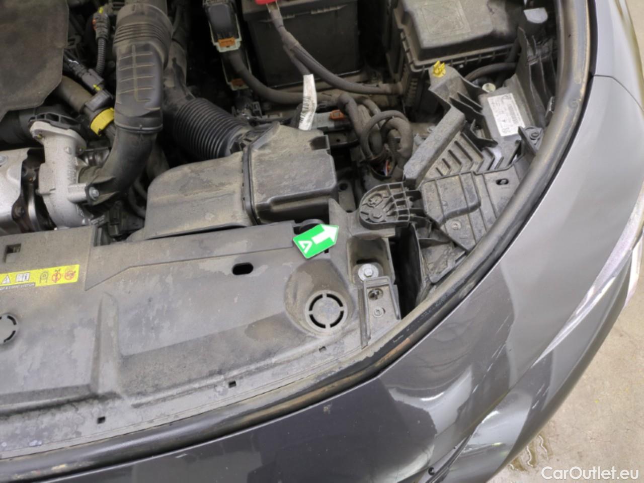  Peugeot  308 PEUGEOT  SW / 2021 / 5P / Break BlueHDi 130 EAT8 ALLURE PACK #7