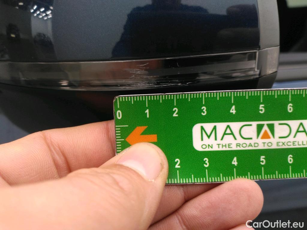  Peugeot  3008 PEUGEOT  / 2020 / 5P / SUV 1.6 HYBRID 225 E-EAT8 Allure Pack #11