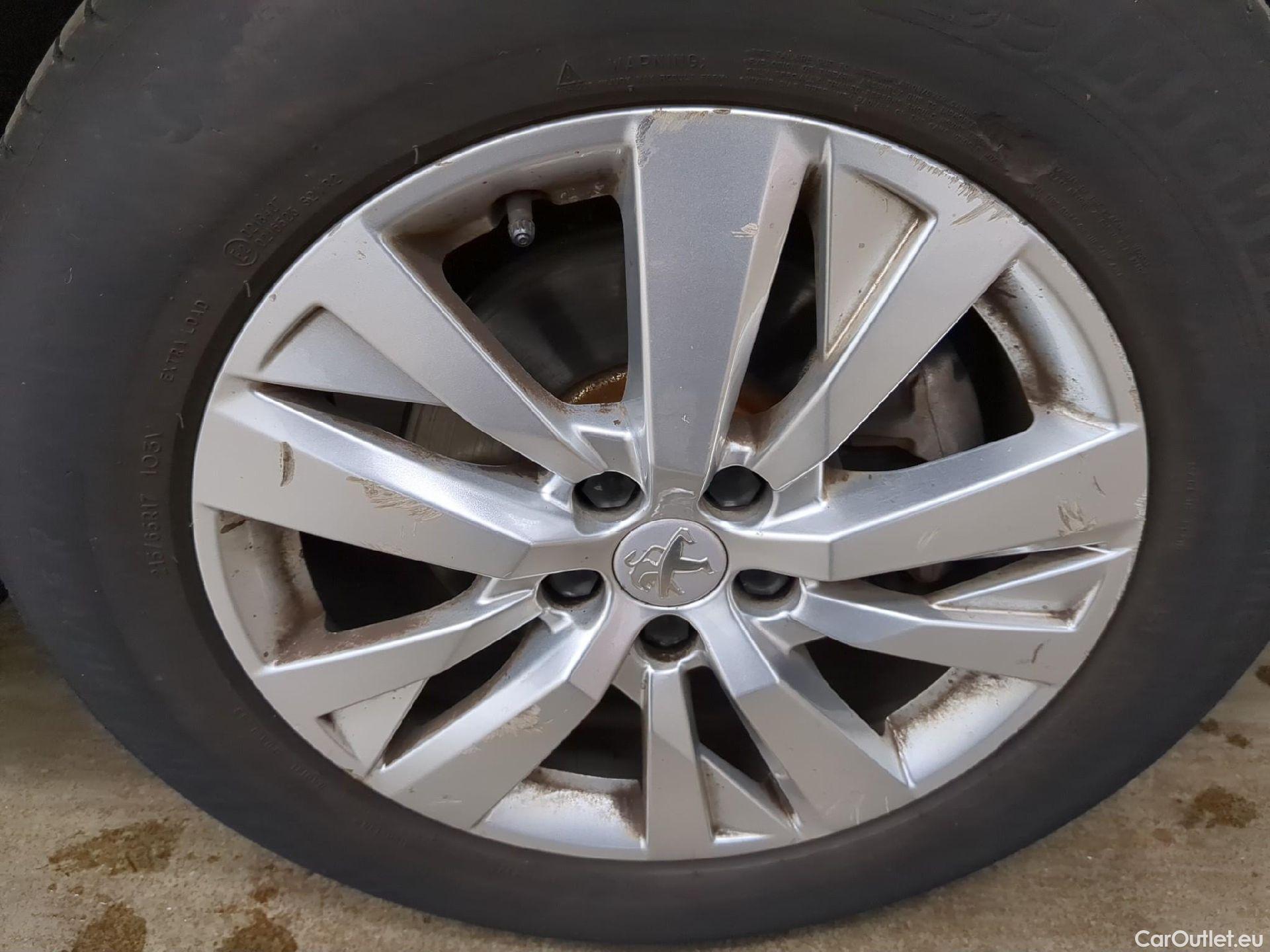  Peugeot  5008  Active Pack 1.2 PureTech 130CV BVA8 7 Sieges E6d #16