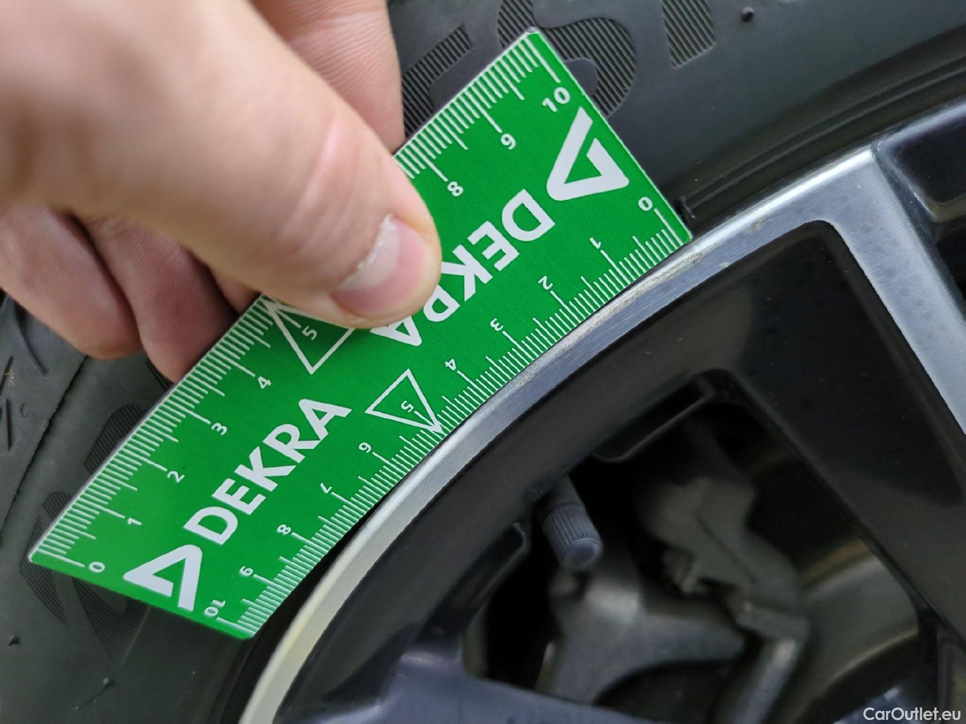  Peugeot  308 PEUGEOT  SW / 2021 / 5P / Break BlueHDi 130 EAT8 ALLURE PACK #23