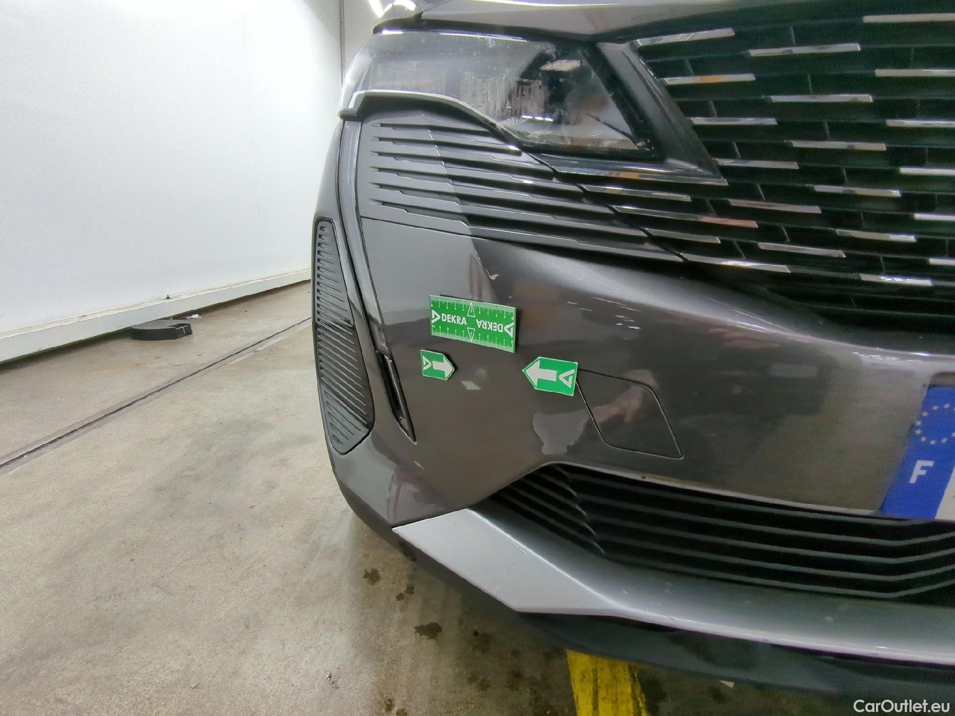  Peugeot  5008  Active Pack 1.2 PureTech 130CV BVA8 7 Sieges E6d #40