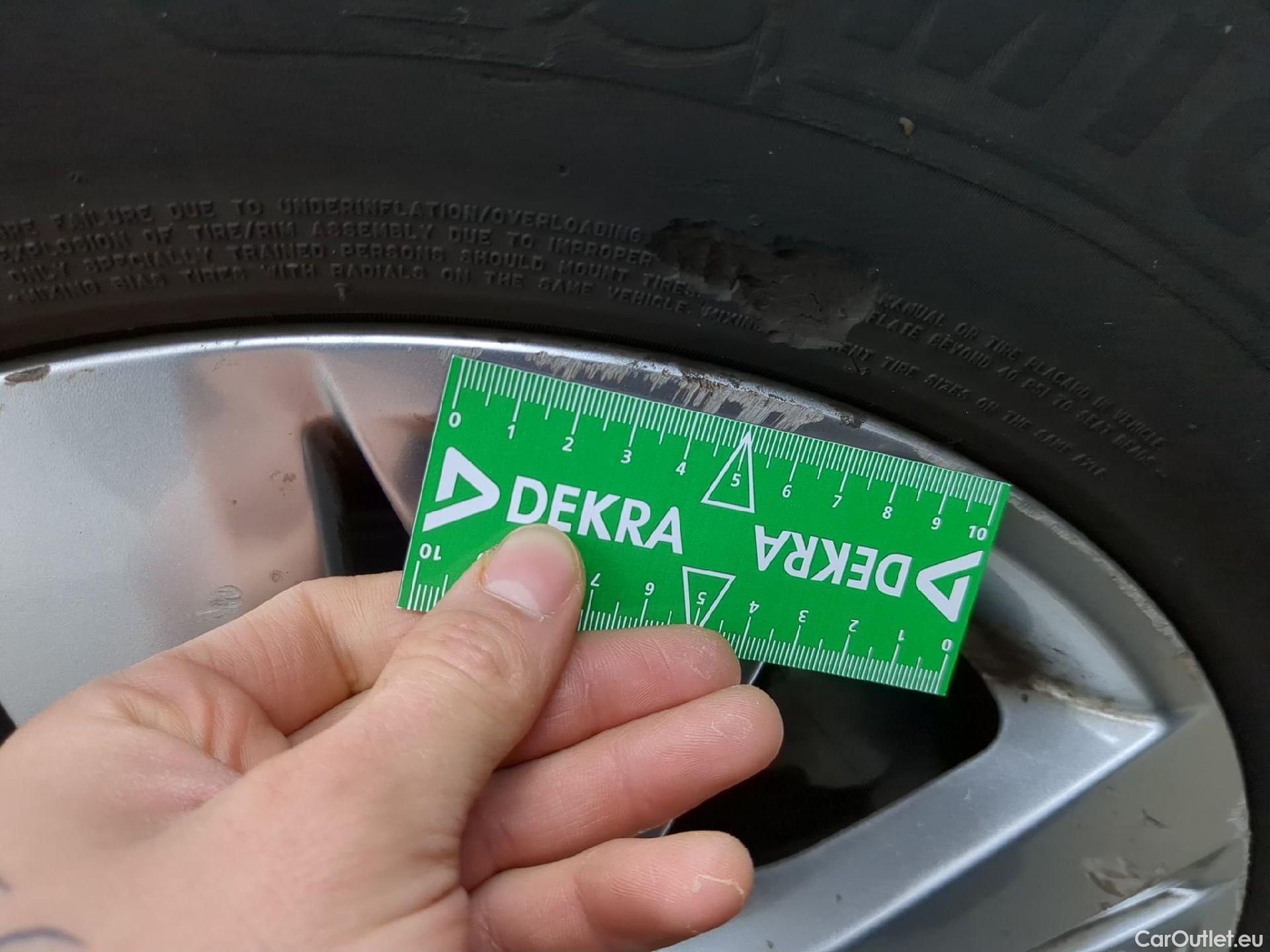  Peugeot  5008  Active Pack 1.2 PureTech 130CV BVA8 7 Sieges E6d #15