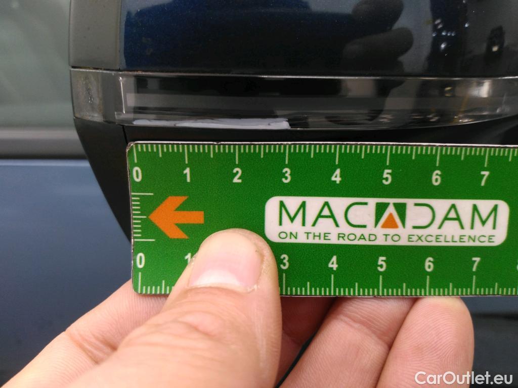  Peugeot  3008 PEUGEOT  / 2020 / 5P / SUV 1.6 HYBRID 225 E-EAT8 Allure Pack #26