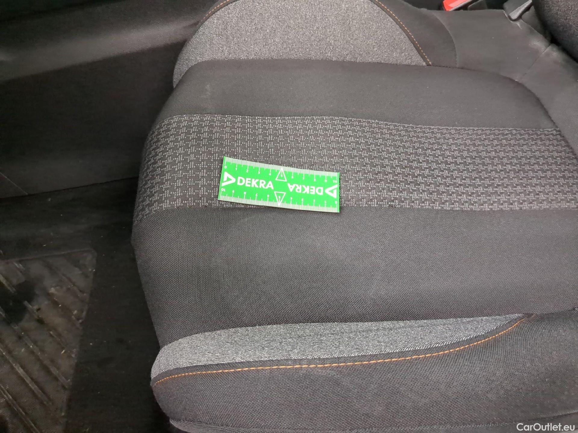  Peugeot  5008  Active Pack 1.2 PureTech 130CV BVA8 7 Sieges E6d #2