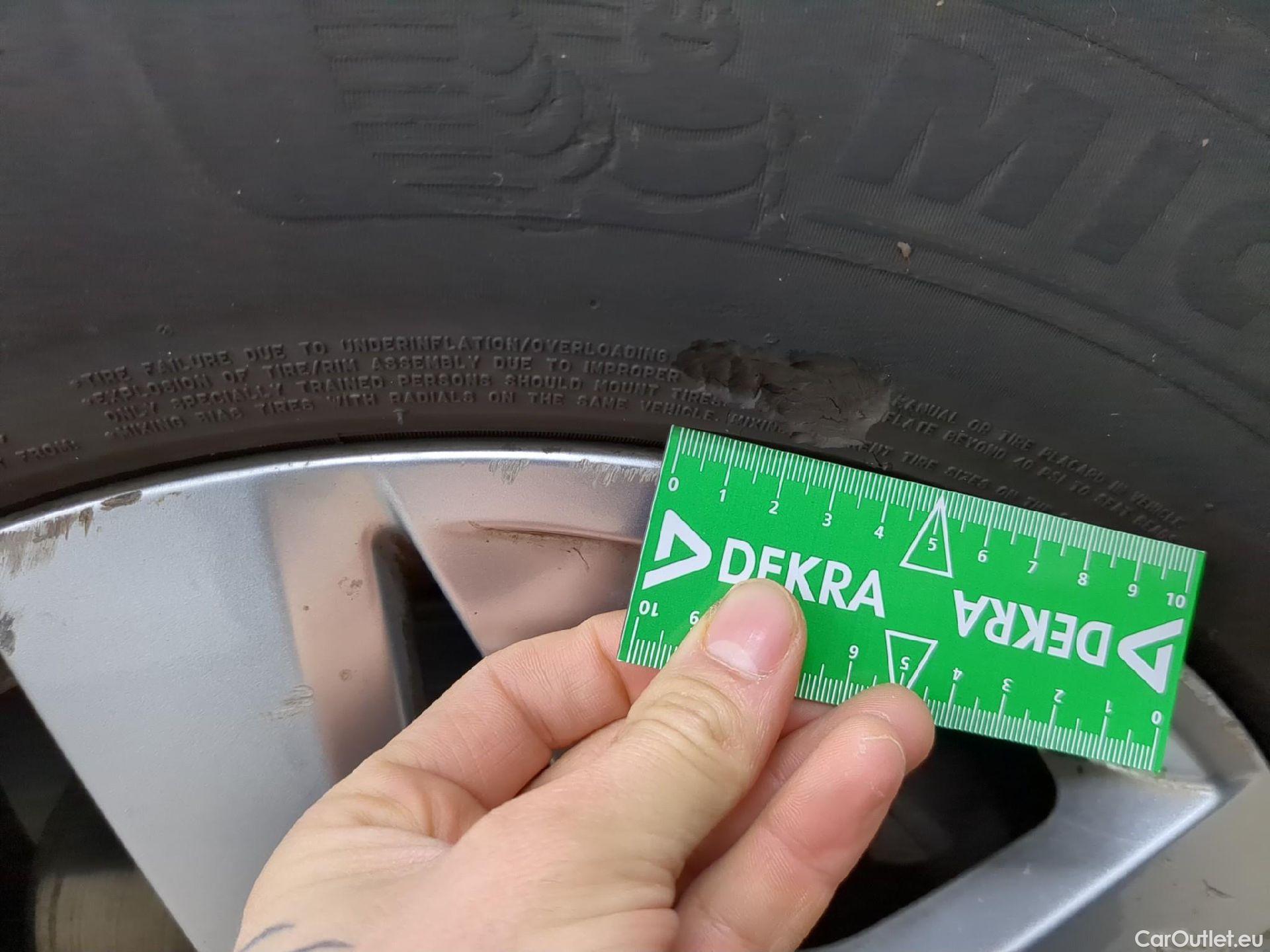  Peugeot  5008  Active Pack 1.2 PureTech 130CV BVA8 7 Sieges E6d #12