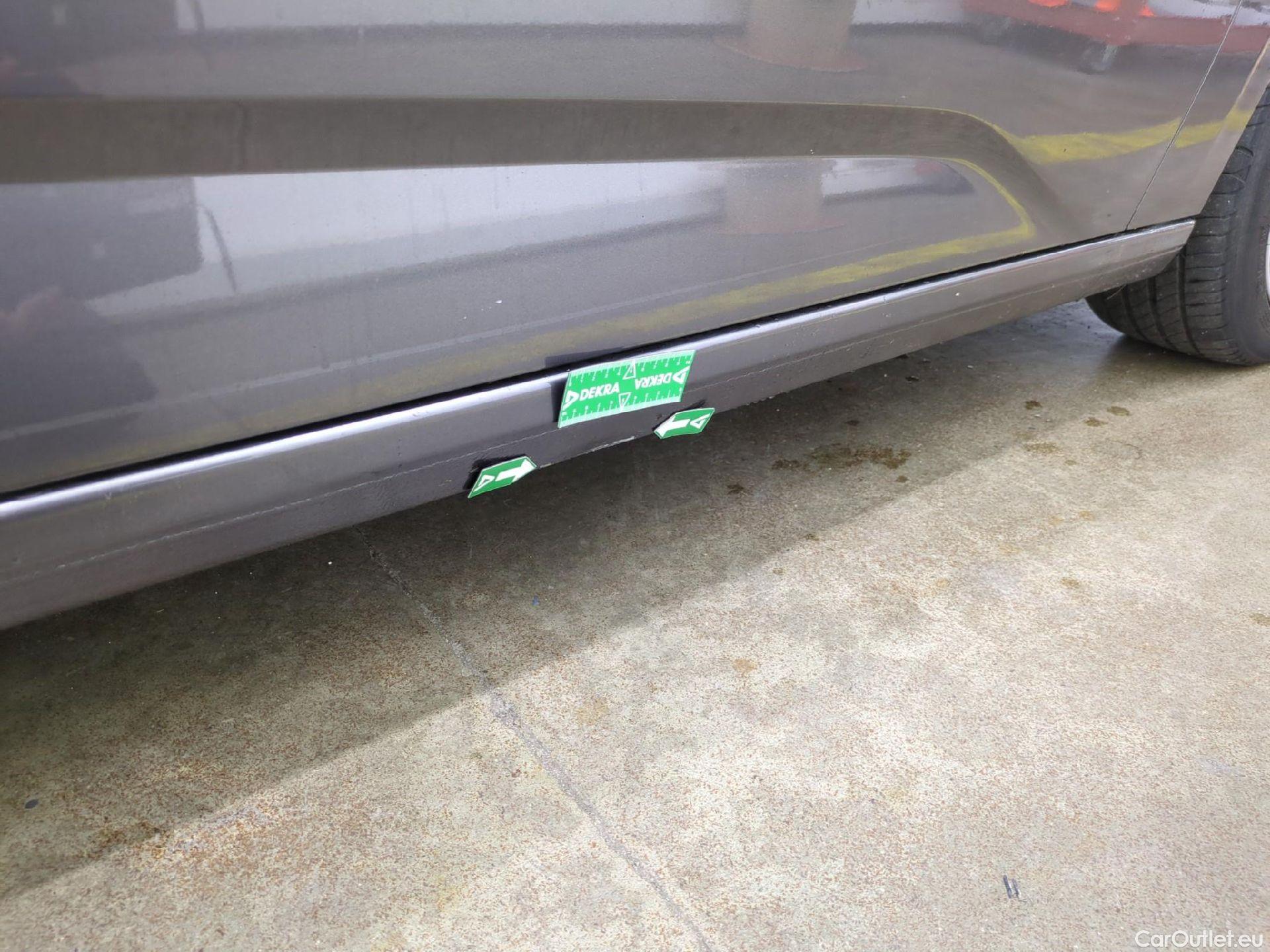  Peugeot  308 PEUGEOT  SW / 2021 / 5P / Break BlueHDi 130 EAT8 ALLURE PACK #37