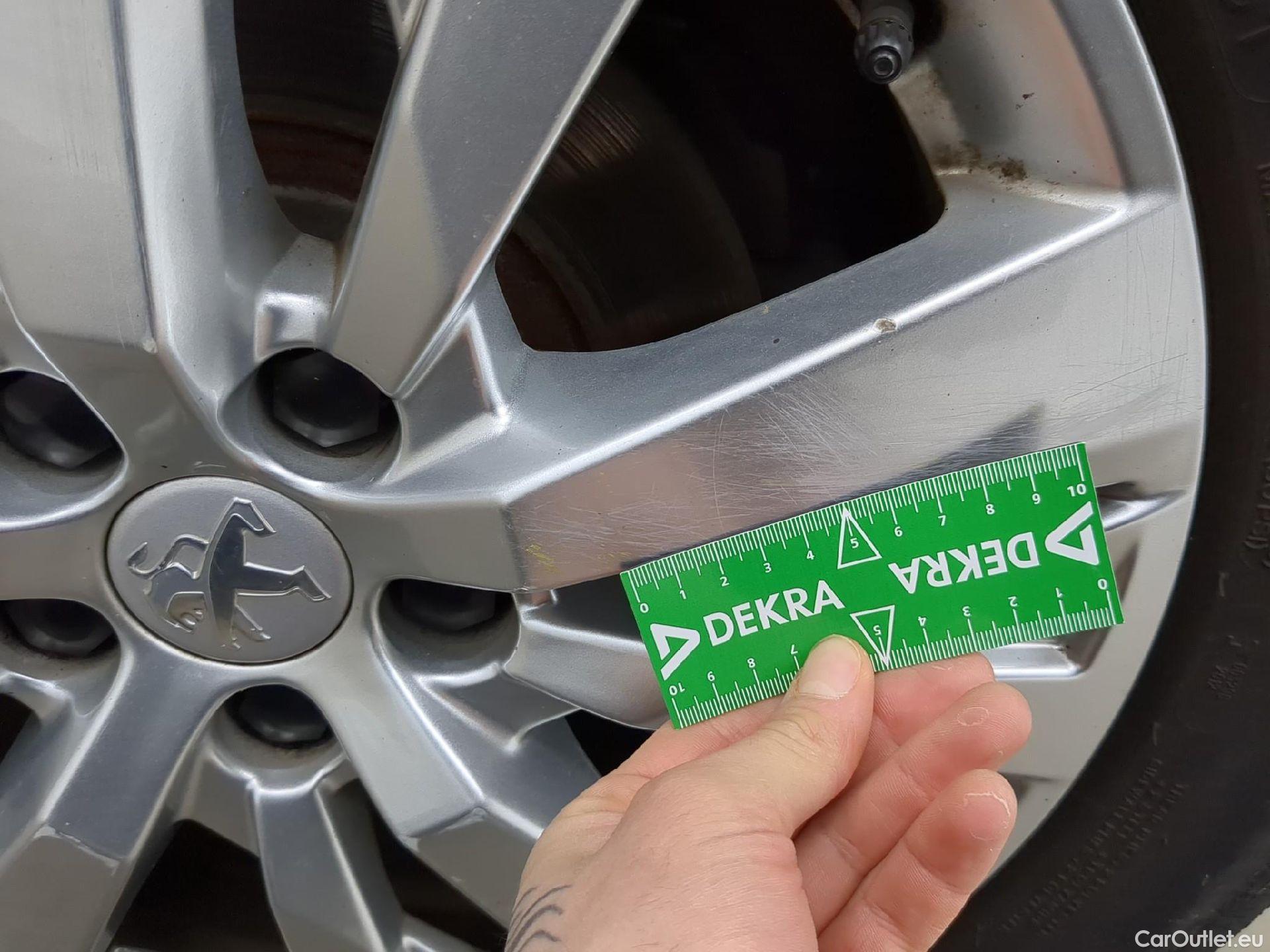  Peugeot  5008  Active Pack 1.2 PureTech 130CV BVA8 7 Sieges E6d #23