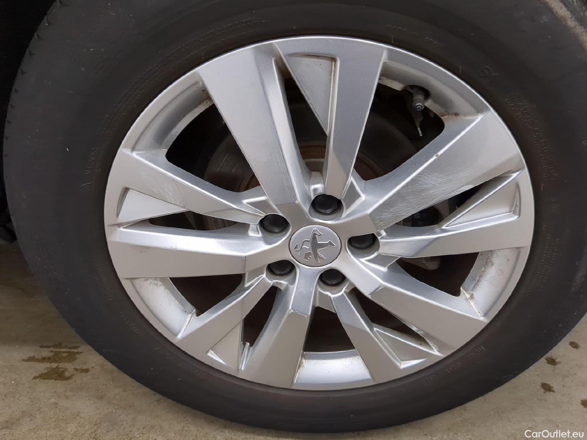  Peugeot  5008  Active Pack 1.2 PureTech 130CV BVA8 7 Sieges E6d #21