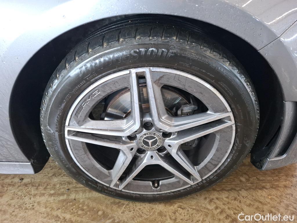  Mercedes  A-Klasse MERCEDES-BENZ Classe A Compact / 2018 / 5P / Berline A 180 AMG Line 7G-DCT #10