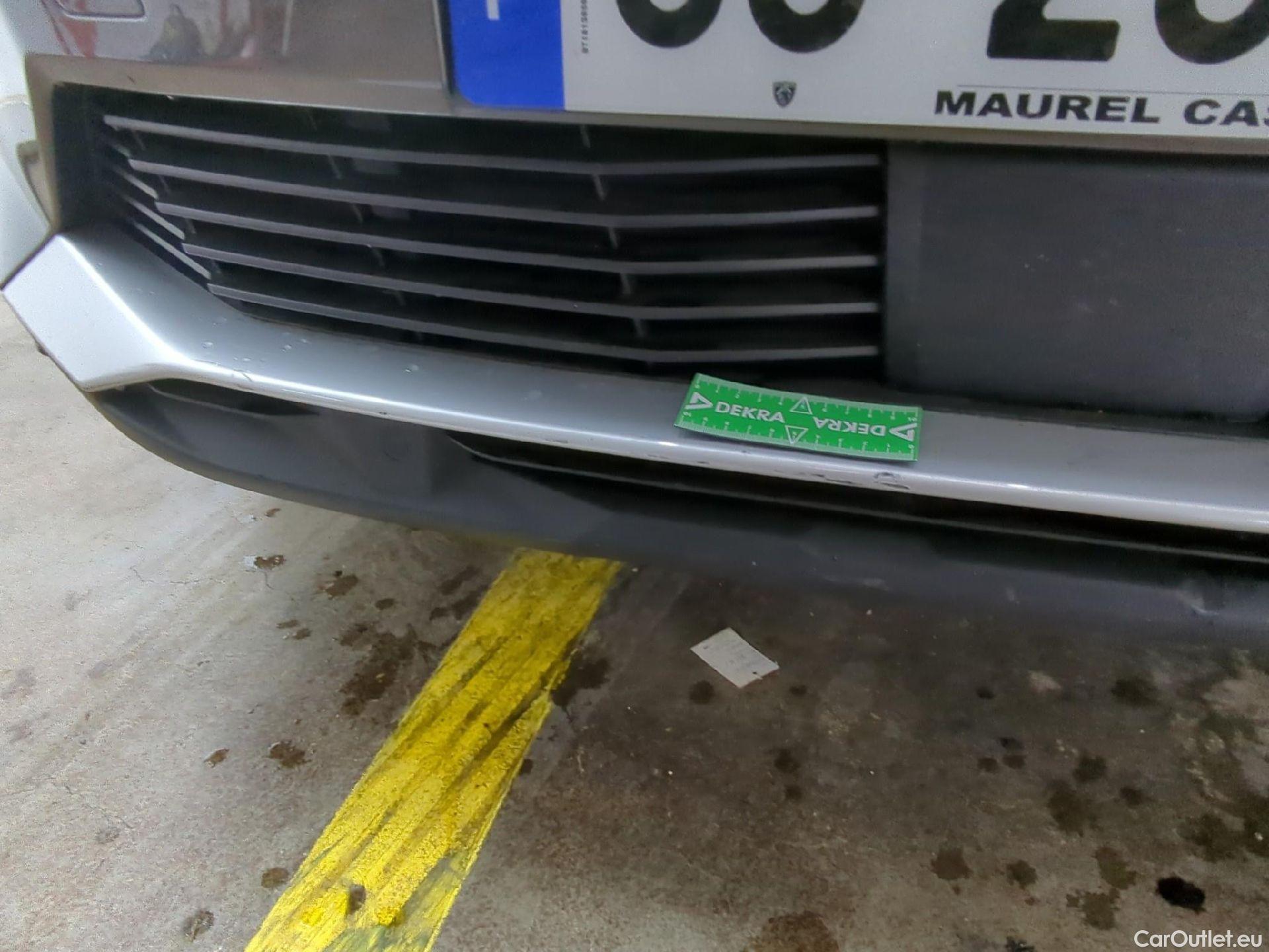  Peugeot  5008  Active Pack 1.2 PureTech 130CV BVA8 7 Sieges E6d #43