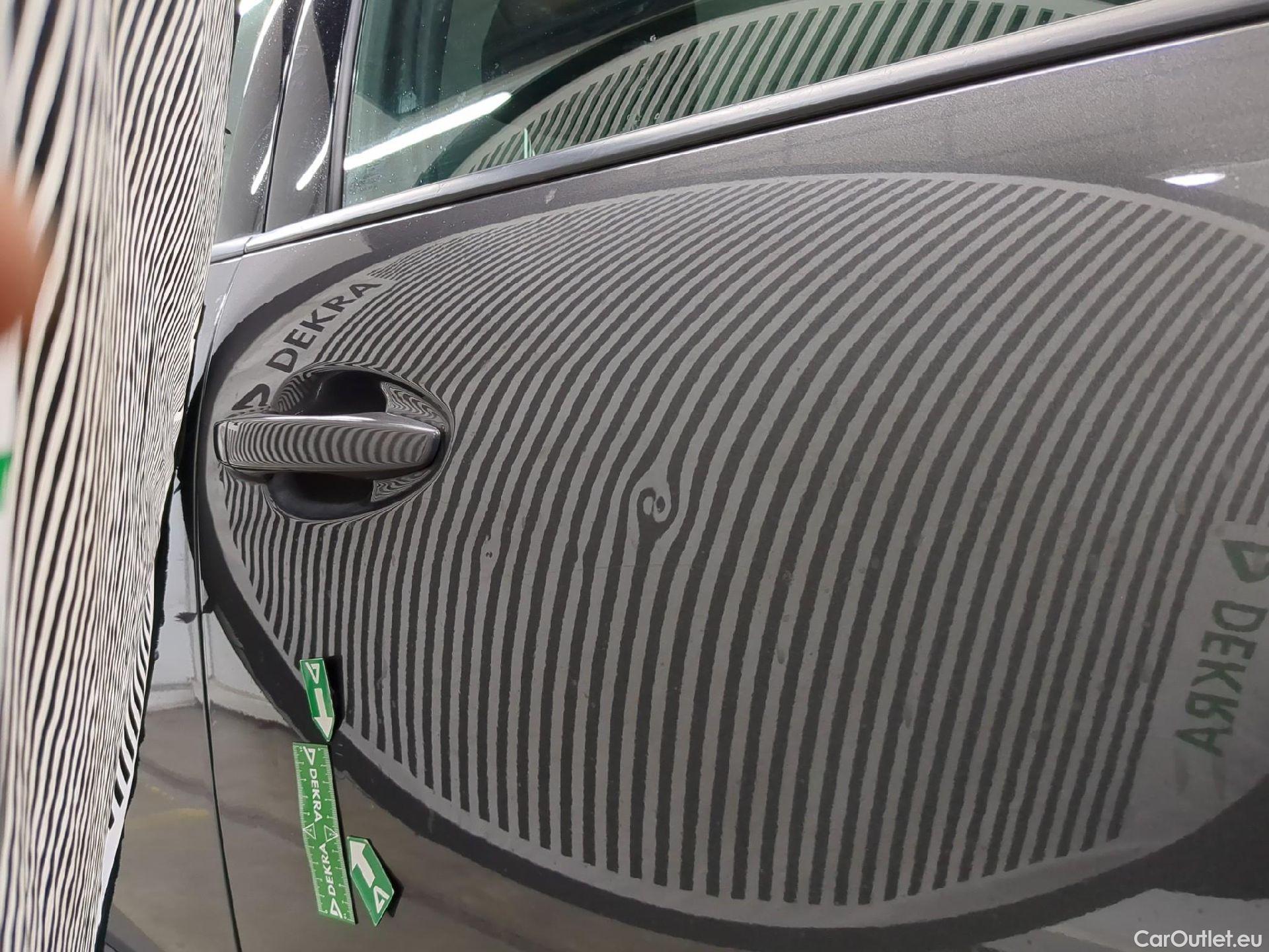  Peugeot  5008  Active Pack 1.2 PureTech 130CV BVA8 7 Sieges E6d #35