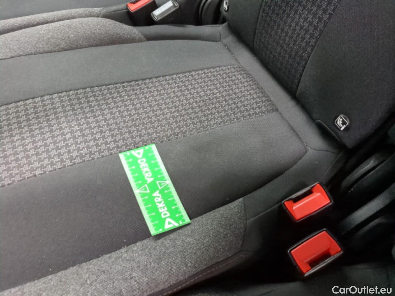  Peugeot  5008  Active Pack 1.2 PureTech 130CV BVA8 7 Sieges E6d #6