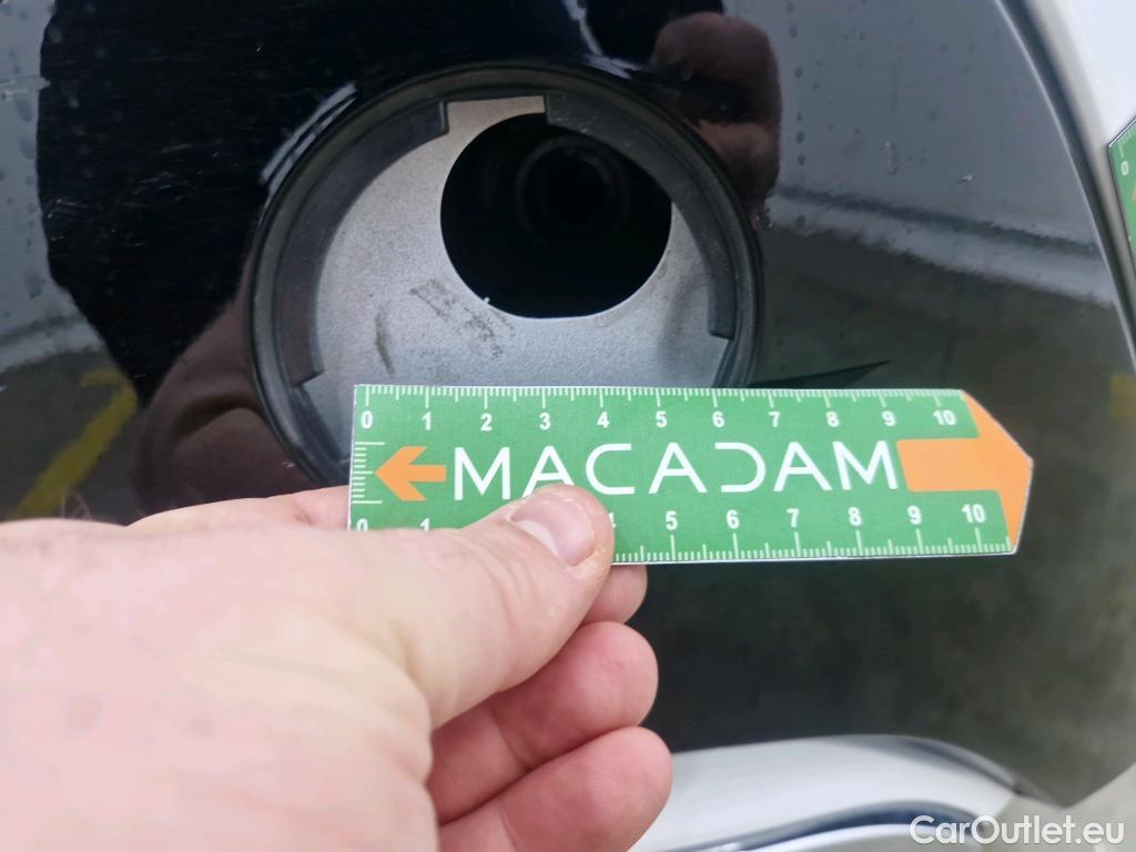  Toyota  Corolla TOYOTA  / 2018 / 5P / Berline Hybride 184h Dynamic Business Stage Acad #59