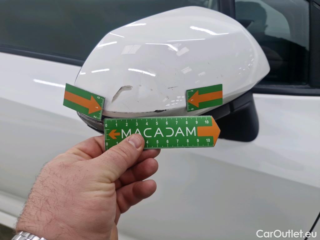  Toyota  Corolla TOYOTA  / 2018 / 5P / Berline Hybride 184h Dynamic Business Stage Acad #57