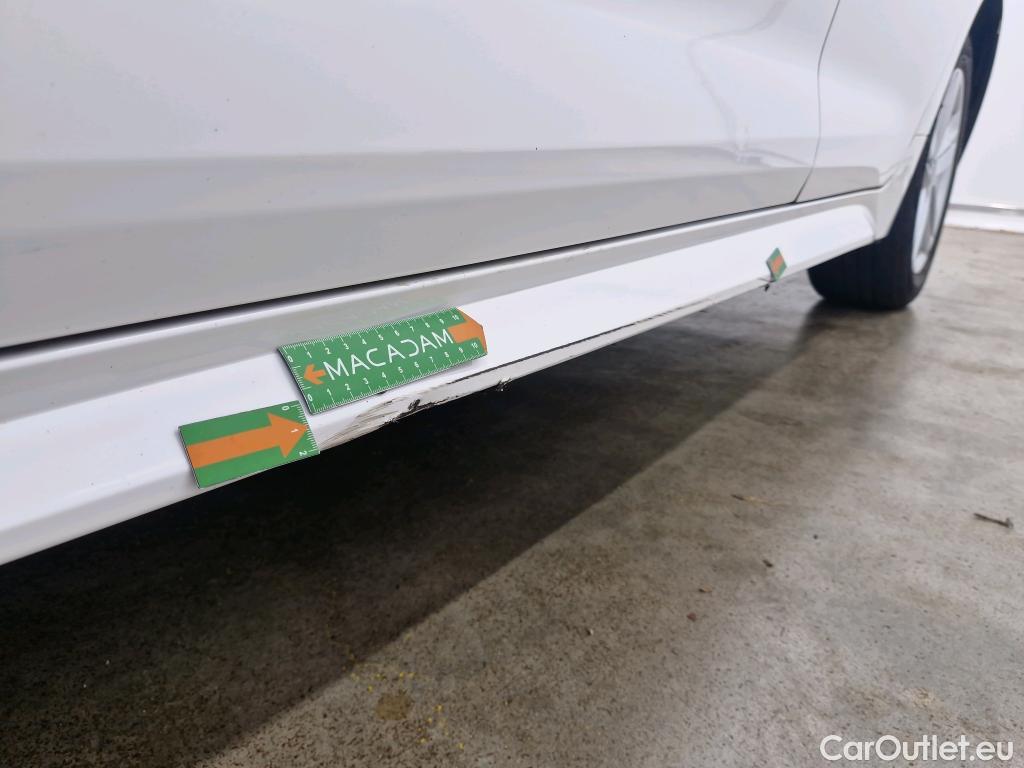  Toyota  Corolla TOYOTA  / 2018 / 5P / Berline Hybride 184h Dynamic Business Stage Acad #4