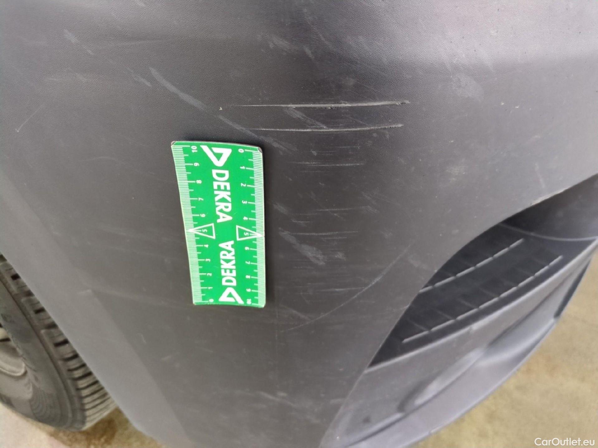  Renault  Master  III Fourgon L3H2 3 5 Grand Confort dCi 135CV BVM6 E6dT #37